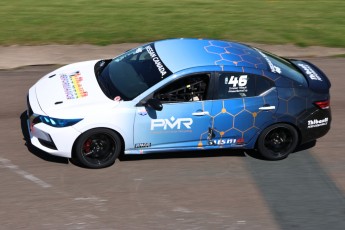 AMP - Coupe Nissan Sentra