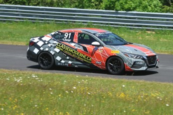 AMP - Coupe Nissan Sentra