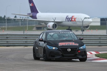 Coupe Nissan Sentra à ICAR