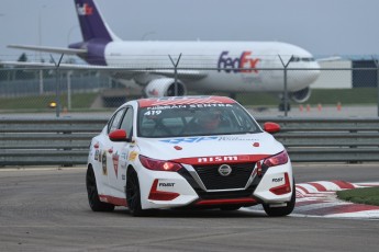 Coupe Nissan Sentra à ICAR