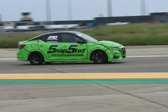 Coupe Nissan Sentra à ICAR