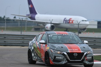Coupe Nissan Sentra à ICAR