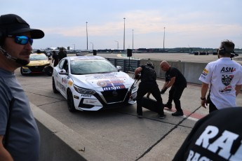 Coupe Nissan Sentra à ICAR