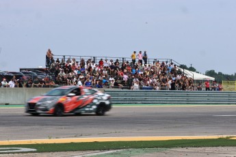 Coupe Nissan Sentra à ICAR