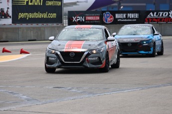 Coupe Nissan Sentra à ICAR