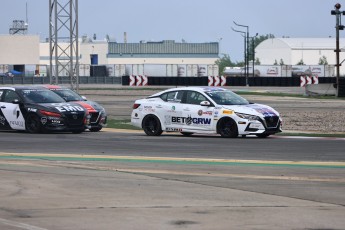 Coupe Nissan Sentra à ICAR