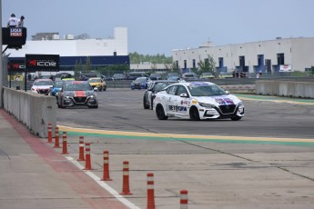 Coupe Nissan Sentra à ICAR