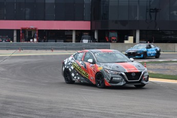 Coupe Nissan Sentra à ICAR