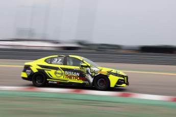 Coupe Nissan Sentra à ICAR