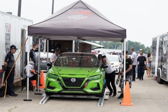 Coupe Nissan Sentra à ICAR
