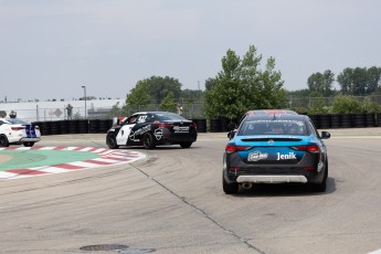 Coupe Nissan Sentra à ICAR