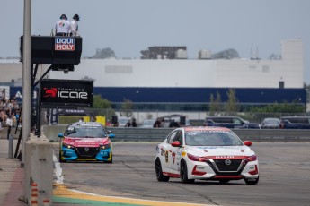 Coupe Nissan Sentra à ICAR