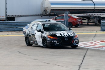 Coupe Nissan Sentra à ICAR