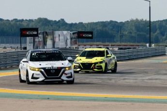 Coupe Nissan Sentra à ICAR