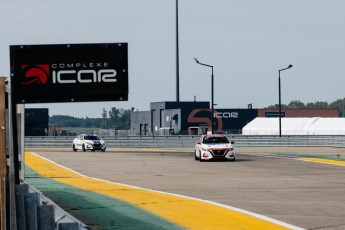 Coupe Nissan Sentra à ICAR