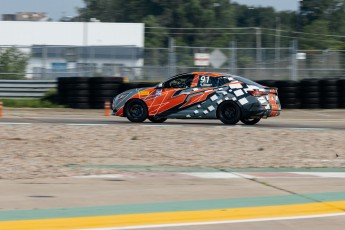 Coupe Nissan Sentra à ICAR