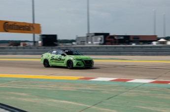 Coupe Nissan Sentra à ICAR