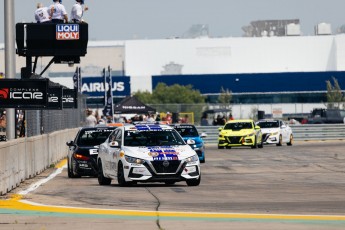 Coupe Nissan Sentra à ICAR