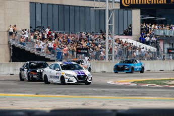 Coupe Nissan Sentra à ICAR