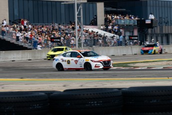 Coupe Nissan Sentra à ICAR