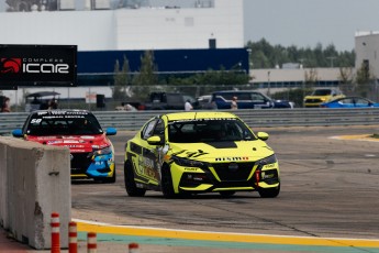 Coupe Nissan Sentra à ICAR