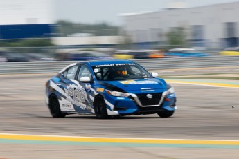 Coupe Nissan Sentra à ICAR