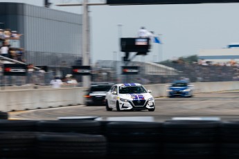 Coupe Nissan Sentra à ICAR