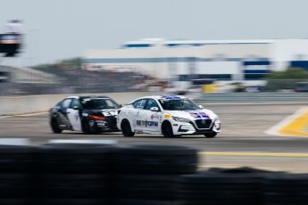 Coupe Nissan Sentra à ICAR
