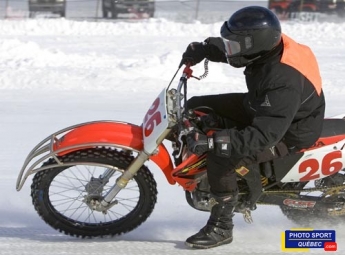 Motos sur Glace à St-Sulpice