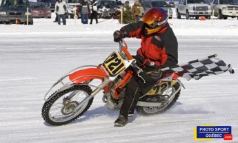 Motos sur Glace à St-Sulpice
