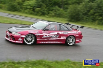 Drift Mania à la piste de Sainte-Croix à Québec