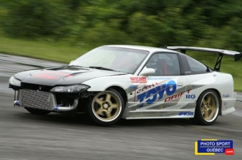 Drift Mania à la piste de Sainte-Croix à Québec