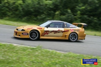 Drift Mania à la piste de Sainte-Croix à Québec