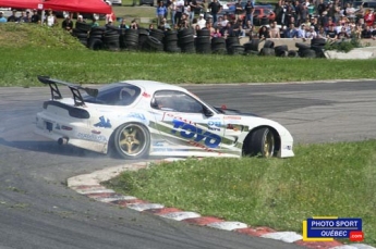 Drift Mania à la piste de Sainte-Croix à Québec