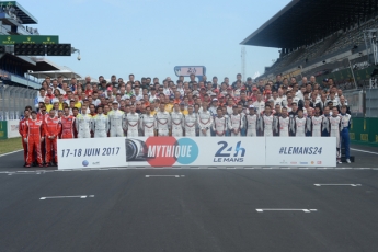 24 Heures du Mans - Vérifications techniques (pesage)