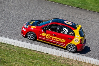 Kyle Nash Race - Calabogie - Coupe Nissan Micra